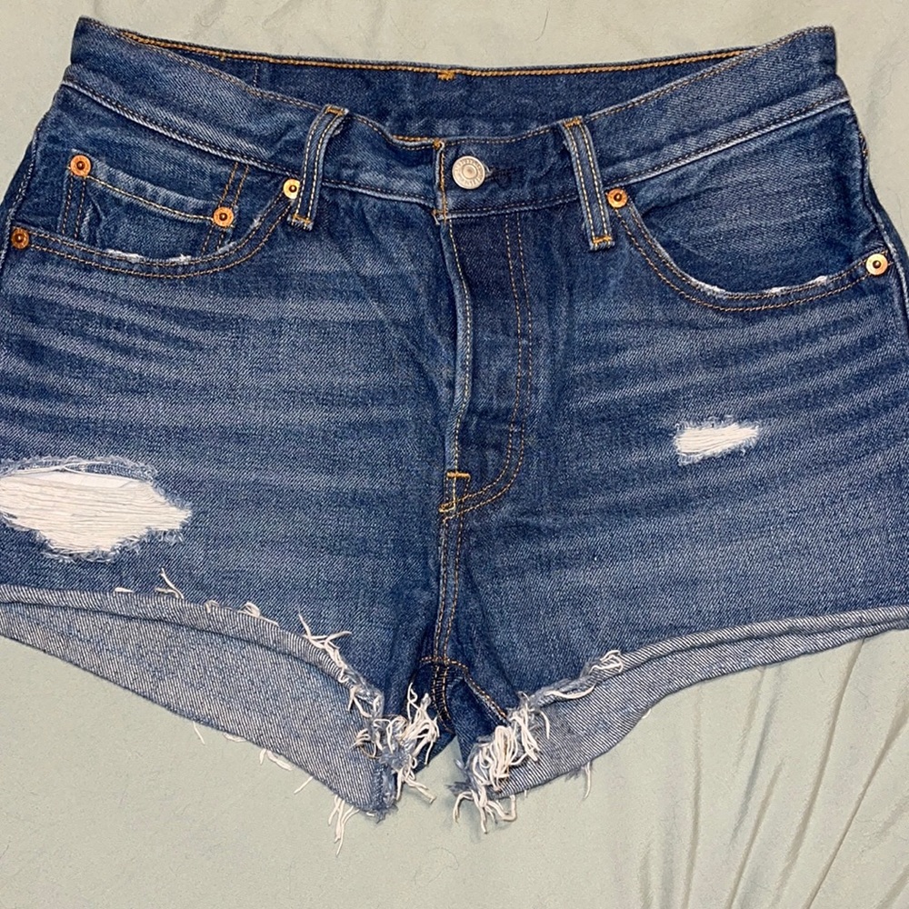 Levi’s high waisted Jean shorts